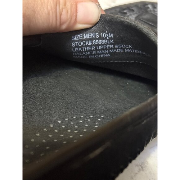 Giorgio Brutini Mens 10.5M Black Leather Tassel Loafers With Woven Detail & Rubb - Picture 6 of 7